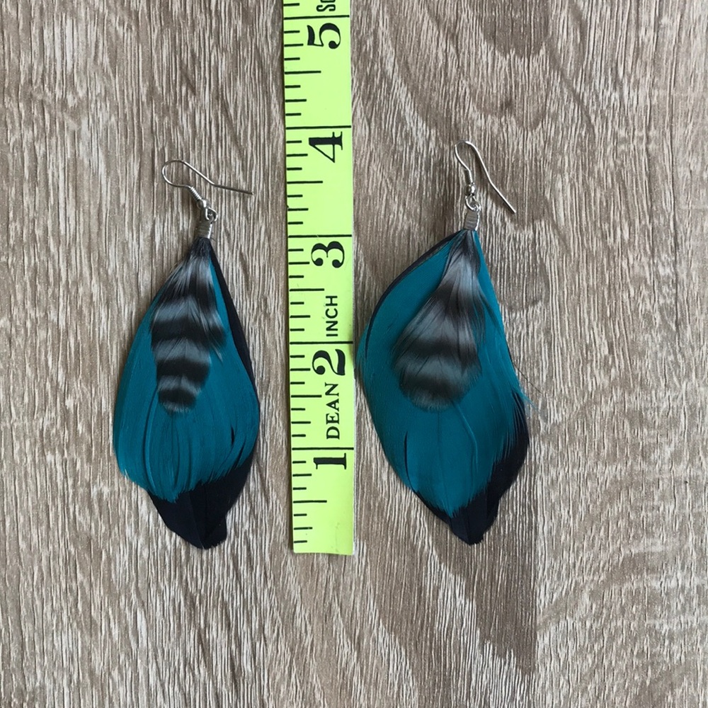 Feather earrings - Picture 3 of 3